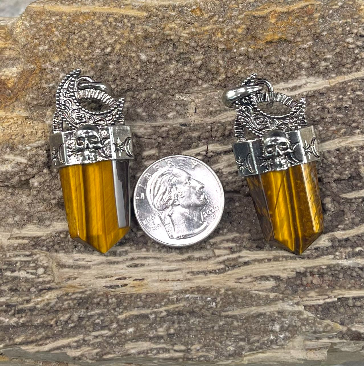 Point Pendant w/ Crescent Moon and Skull, 21x48mm (1pc)-7